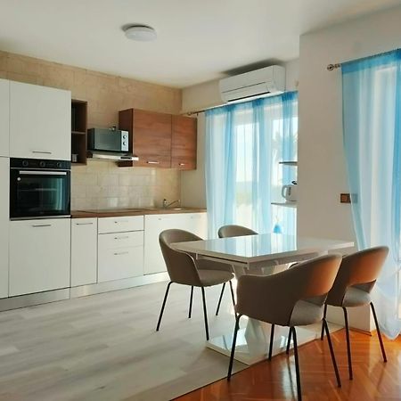 Skajla Apartments Медулин Екстериор снимка