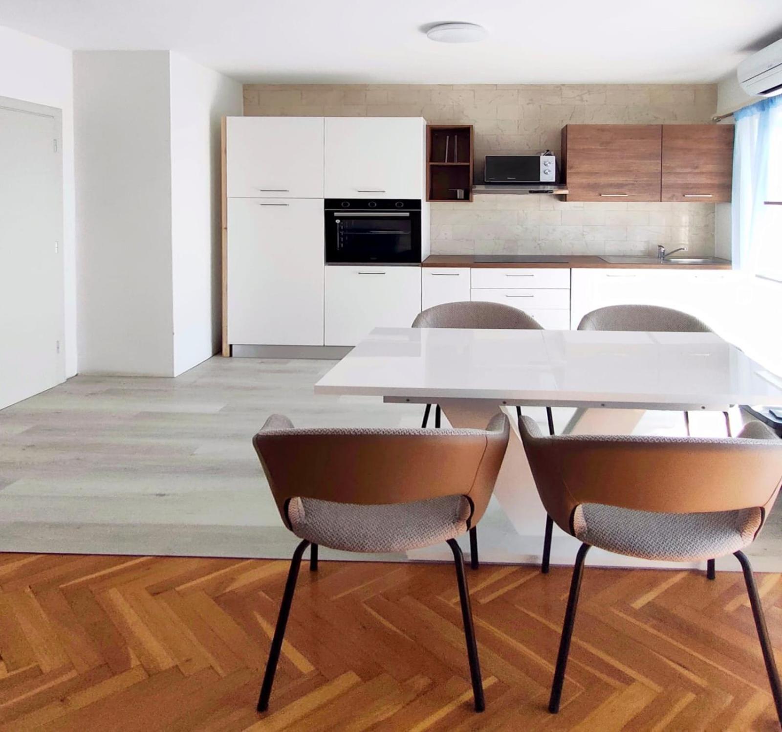 Skajla Apartments Медулин Екстериор снимка