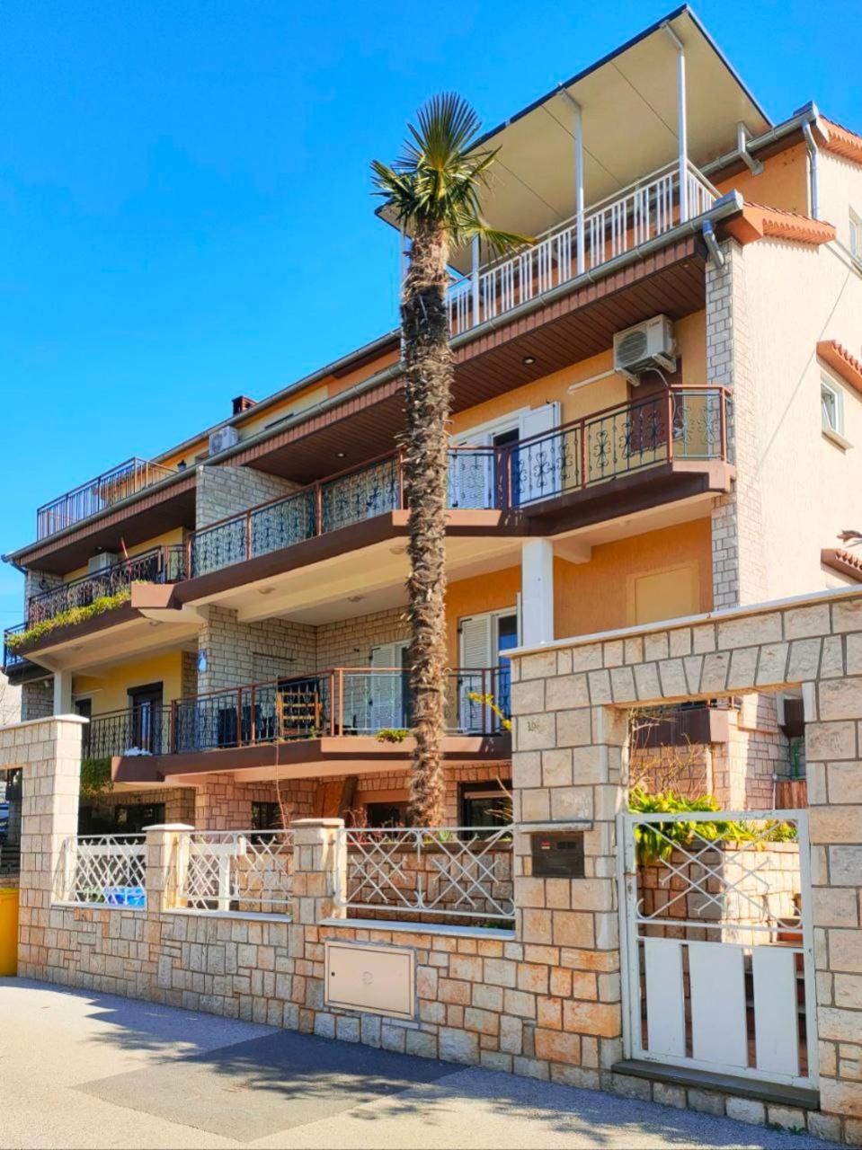 Skajla Apartments Медулин Екстериор снимка